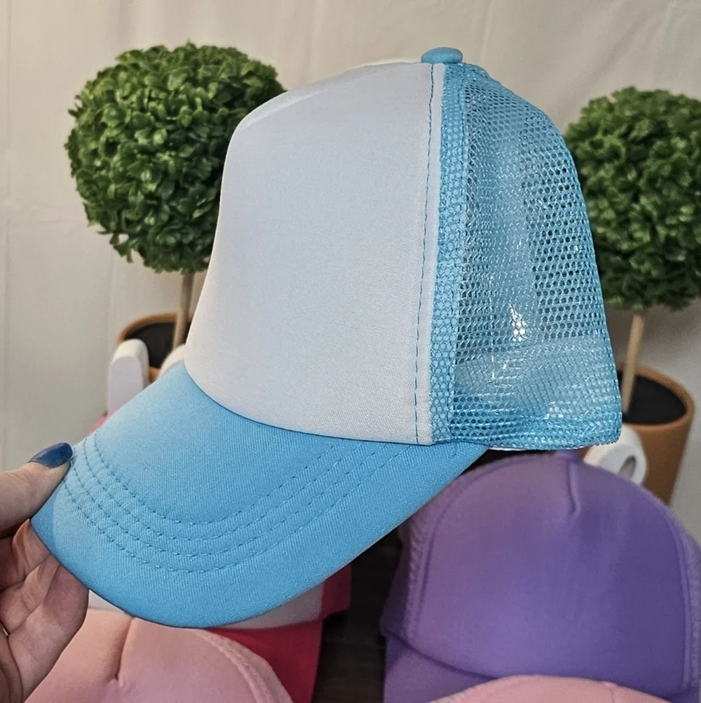 BUNDLE OF FIVE NEW COMPLETELY CUSTOMIZABLE SNAP BACK TRUCKER HATS